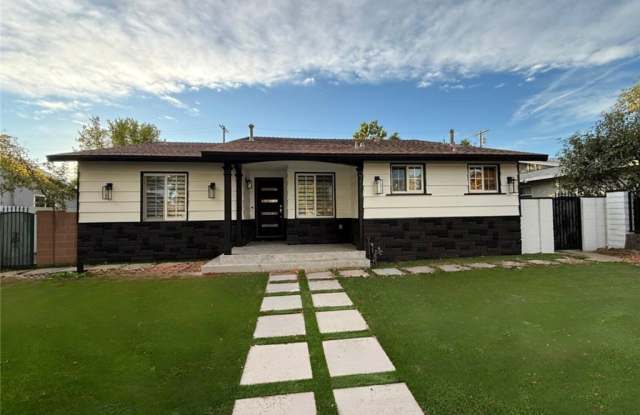 9123 Woodley photos photos