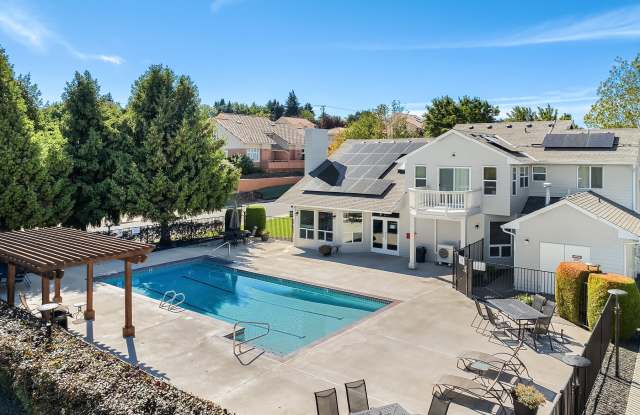 Englewood Garden Villa Apartments - Senior Housing Gallery 3