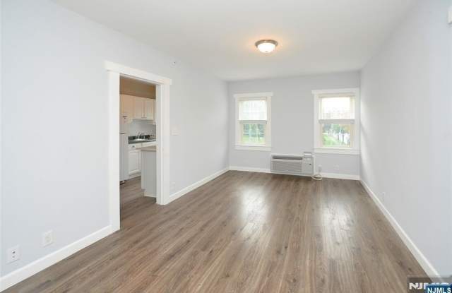 190 Rock Road 2B photos photos