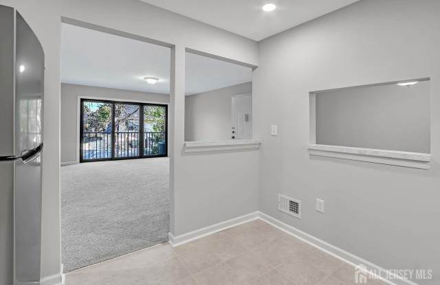 26 Canterbury Court Gallery 4