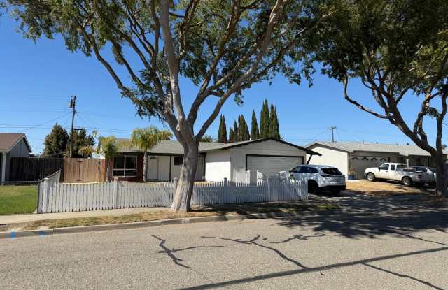 Charming Remodeled 3 Bedroom / 2 Bathroom home in Orcutt! photos photos