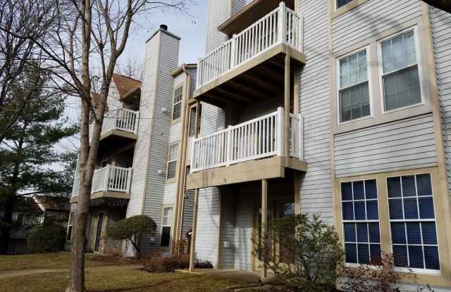6015 Rock Glen Dr Unit 405 Gallery 1