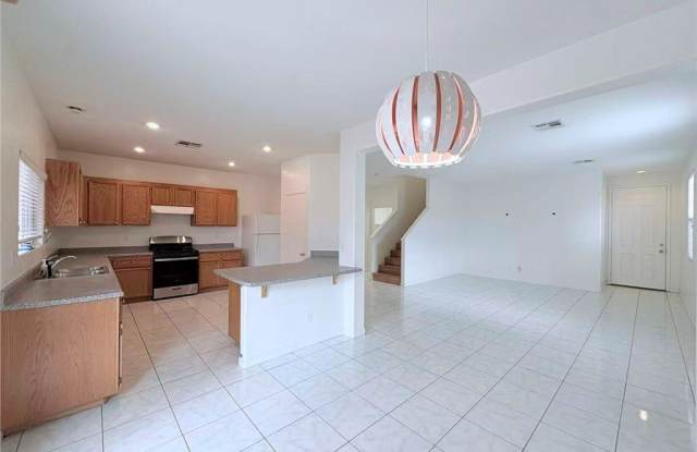 10662 Foggy Glen Avenue Gallery 3