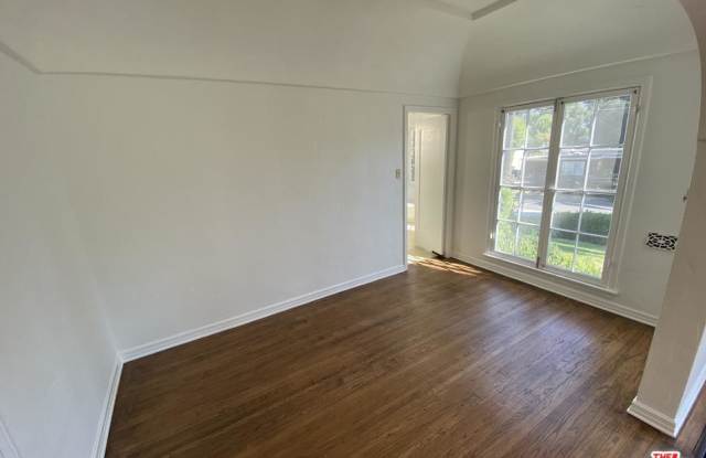 617 SWARTHMORE Avenue Gallery 4