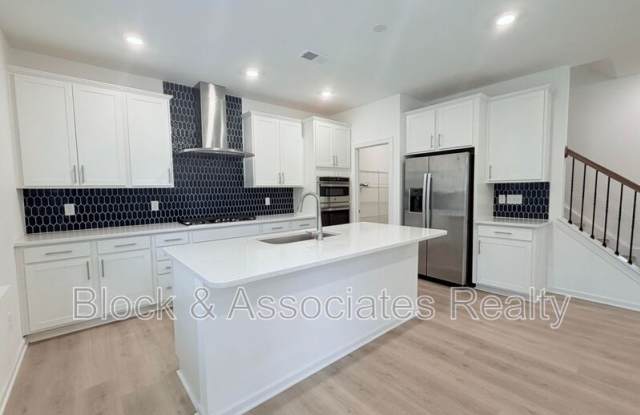 611 Contento Ct Gallery 3