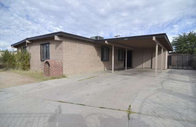 Spacious 4 Bedroom 2 Bath Home! Great South Tucson Location! photos photos Spacious 4 Bedroom 2 Bath Home! Great South Tucson Location! photos photos