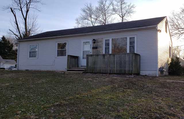 Nice 4 Bed 1.5 Bath Home in KCMO-Available in DECEMBER!! photos photos Nice 4 Bed 1.5 Bath Home in KCMO-Available in DECEMBER!! photos photos