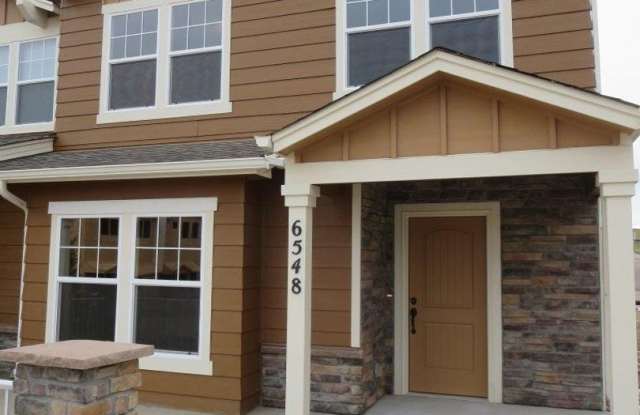 Available Now! 3 Bedroom 2.5 Bathroom Townhouse w/ AC - MileStone RES photos photos