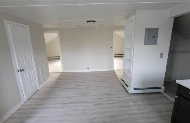45 Updike Avenue - 3 Gallery 4