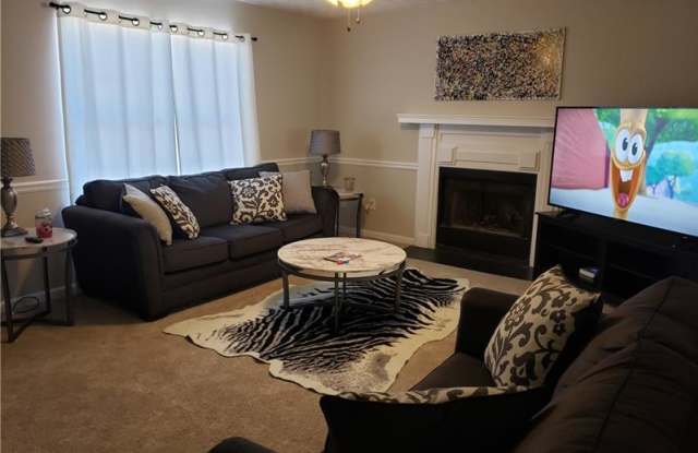 1796 Crestwood Drive NW Gallery 4