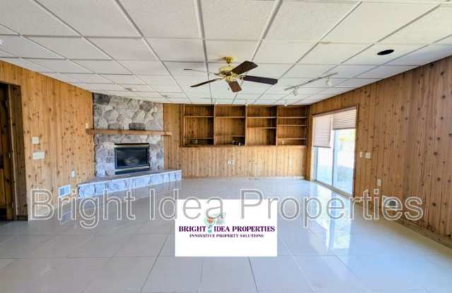 2761 Douglas Drive N - 1 Gallery 2