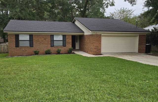 761 LUPINE Lane Gallery 1