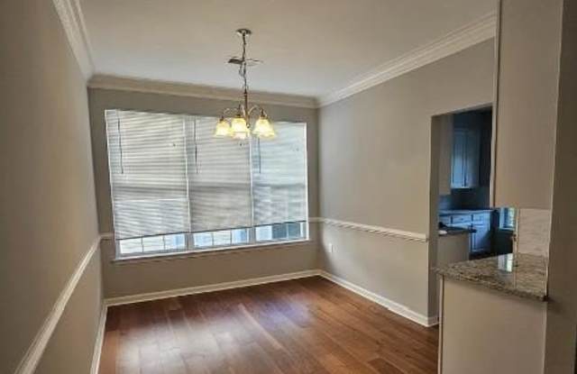 20901 CEDARPOST Square Gallery 3