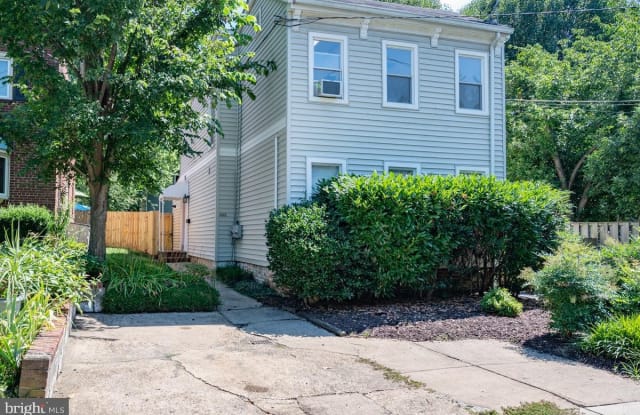 207 E NELSON AVE #A - 207 East Nelson Avenue, Alexandria, VA 22301