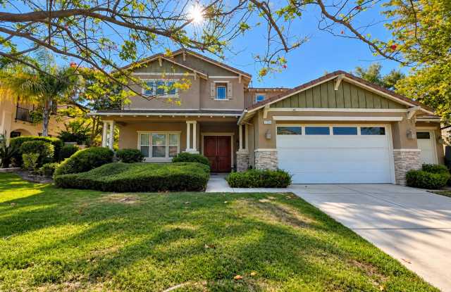 4 bed, 3 bath in Corona CA! Gallery 1