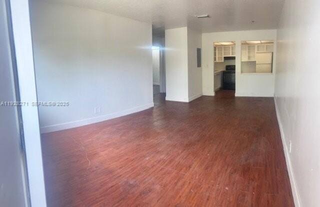 4000 NW 81st Ave photos photos