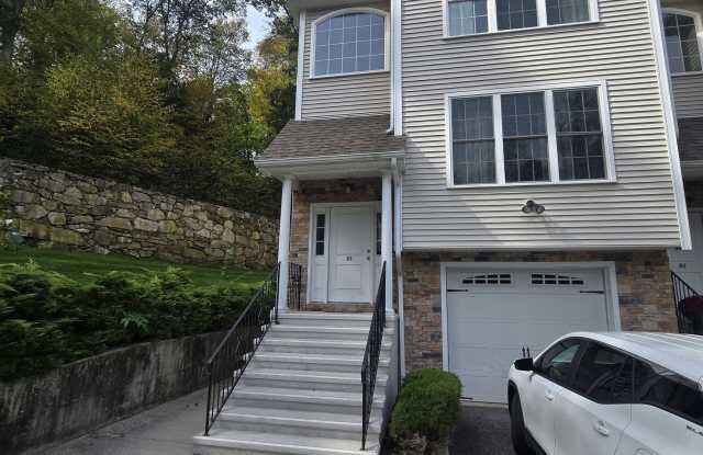 21 Old Oak Drive unit: 21 - 21 Old Oak Drive, Fairfield County, CT 06804 21 Old Oak Drive unit: 21 - 21 Old Oak Drive, Fairfield County, CT 06804