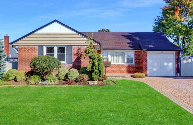 169 Baltimore Avenue - 169 Baltimore Avenue, Massapequa, NY 11758
