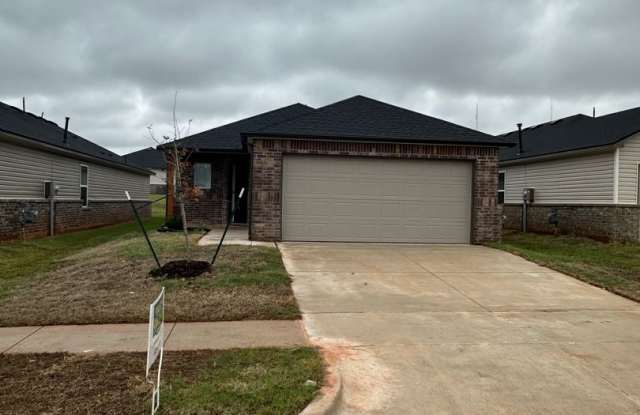 PRE-LEASE THIS 3-BEDROOM | 2-BATHROOM HOME | HEFNER CROSSING Gallery 4