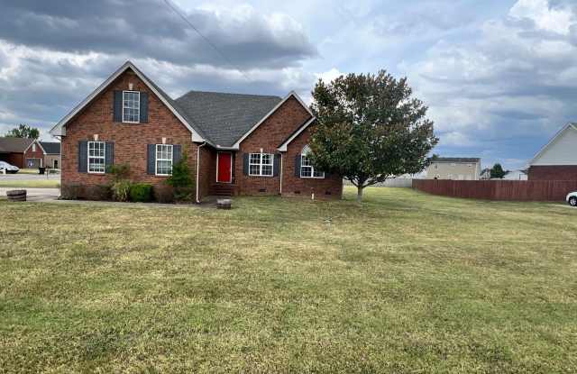 Beautiful 3 Bed 2 Bath Home! - 3617 Southridge Boulevard, Murfreesboro, TN 37128