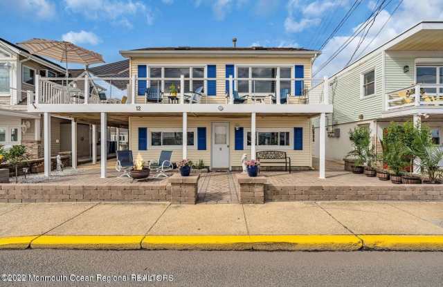 12 Inlet Drive Gallery 2