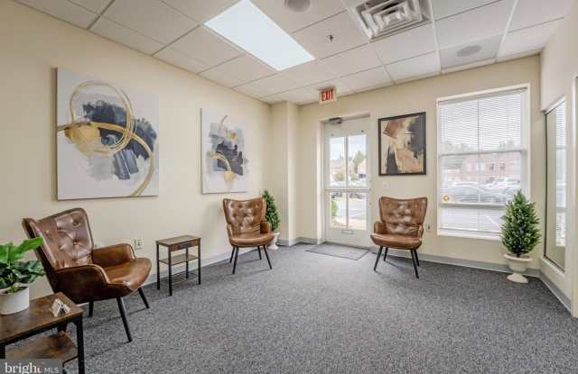 21155 WHITFIELD Place Gallery 4