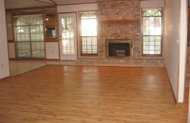 403 39th Place Gallery 4
