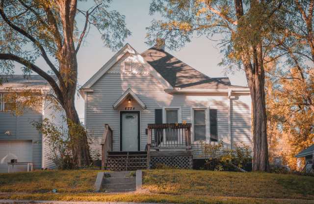 4224 Patrick Ave - 4224 Patrick Avenue, Omaha, NE 68111