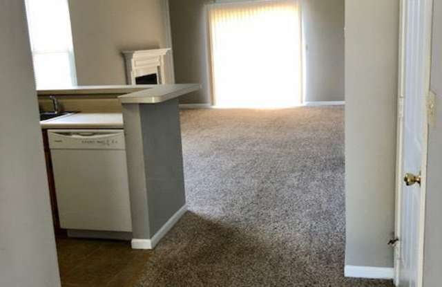 108 Northbay Ct Gallery 2