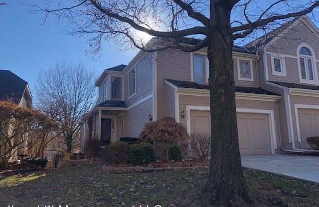 8405 W 119th Terr Gallery 2