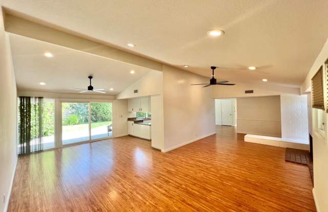 Spacious 3BR Single-Story Residence | Central Air, Fireplace, Private Backyard Retreat photos photos