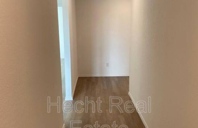 2906 Green Finch Gallery 3