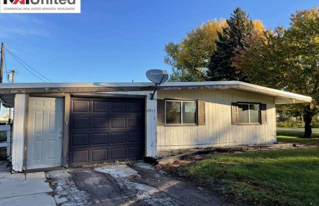 3 bedroom, 1 bath duplex for rent! photos photos