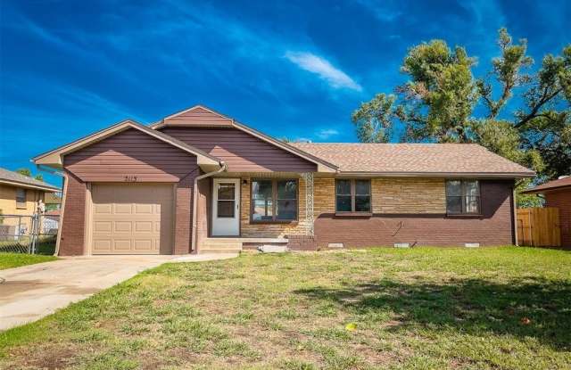 2113 SW 68th Street photos photos