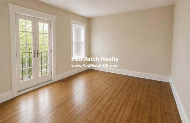 106 Strathmore Rd. Gallery 3