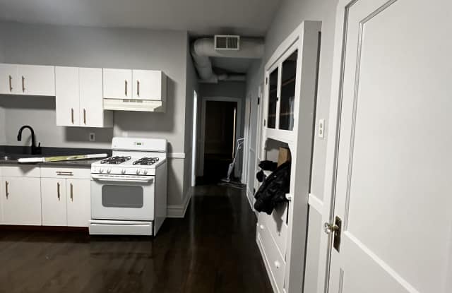 2141 South Fairfield Avenue photos photos