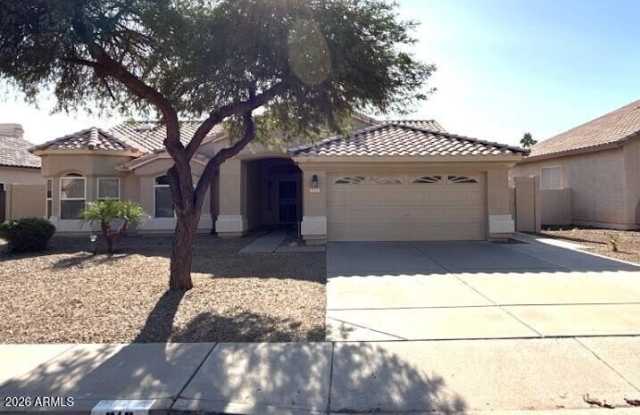 913 W HORSESHOE Avenue photos photos