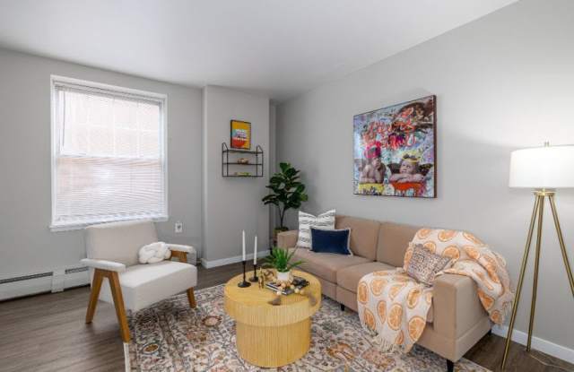 The Taft Apartments Gallery 3
