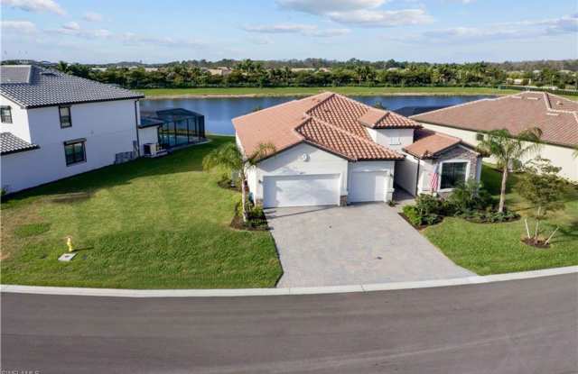 Home available Now in Fort Myers, 3+DEN 2.5 Bath!! photos photos