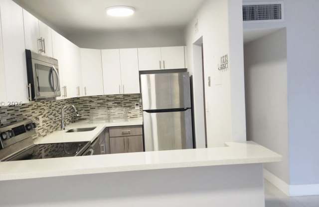 7823 Miller Dr Gallery 3