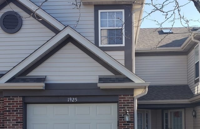 1925 Grove Avenue - 1925 Grove Avenue, Schaumburg, IL 60193