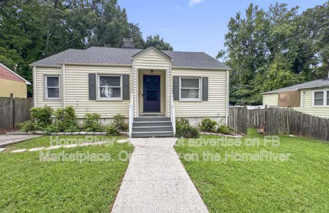 2203 Maywood St photos photos