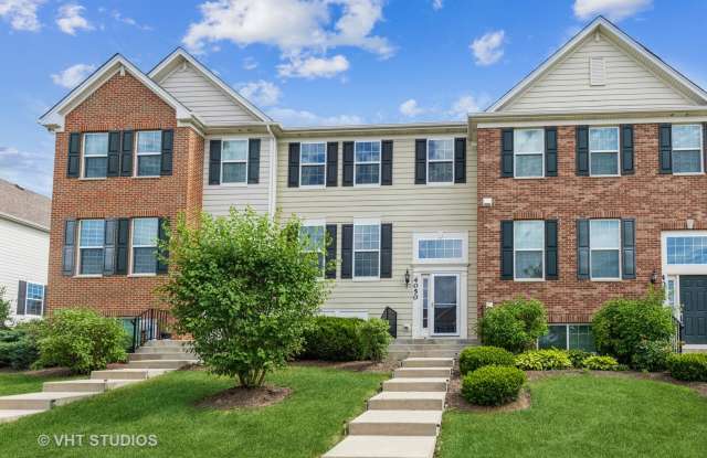 4050 Pompton Avenue - 4050 Pompton Avenue, Elgin, IL 60124