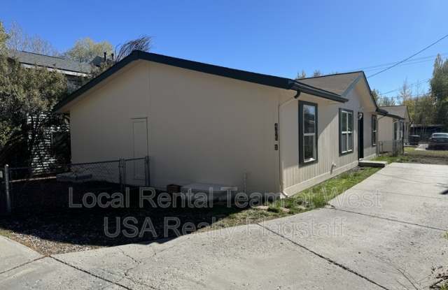 405 W Phoenix Ave - 405 West Phoenix Avenue, Flagstaff, AZ 86001