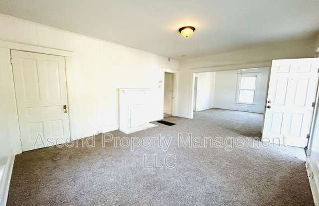 1006 Rockway Dr Gallery 2