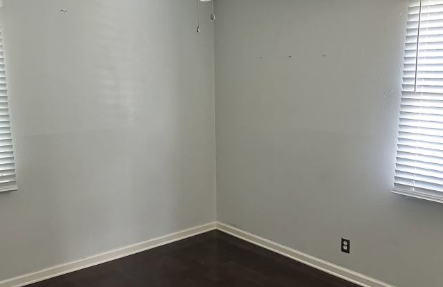 926 Marilyn Road Gallery 2