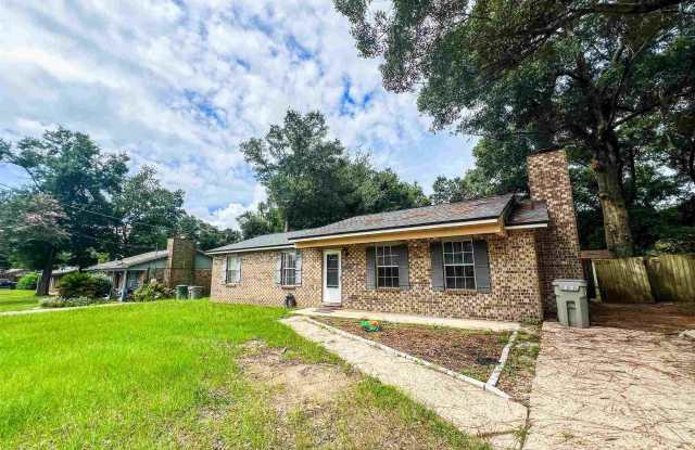 2819 Godwin Ln photos photos