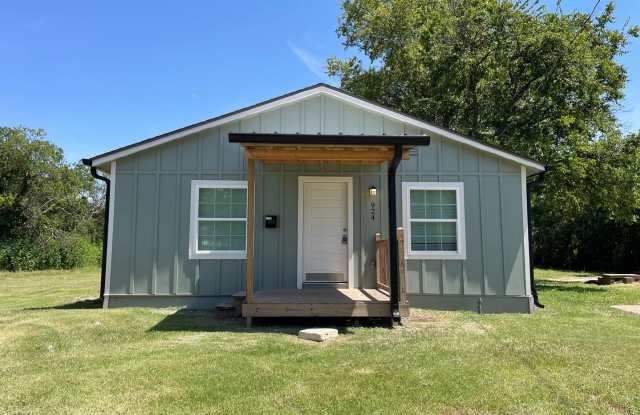 Available Now! Fully Renovated 2 Bed, 1 Bath Home with Prime Location – No Pets photos photos