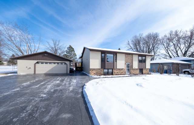 1305 Independence Ave. N. photos photos