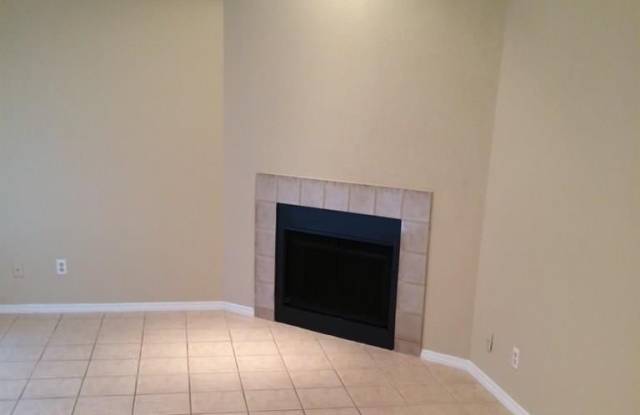 1013 Weston Drive Gallery 4
